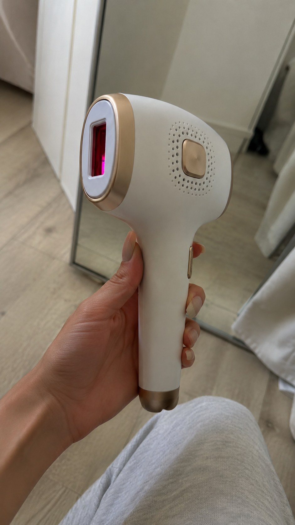 Glo IPL Device